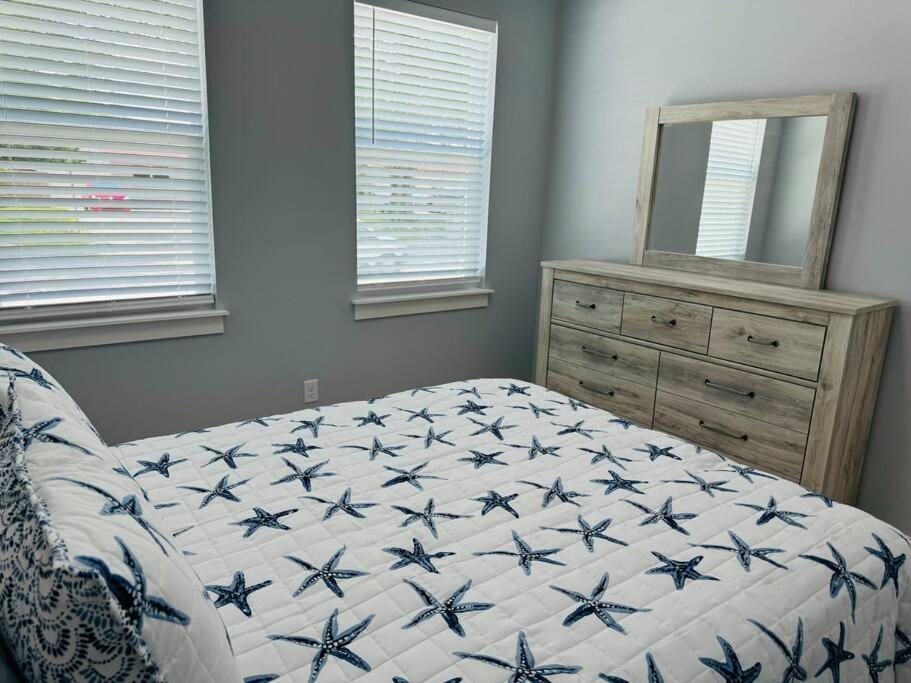 Brand New Tampa Oasis With Private Jacuzzi Retreat Villa Lutz Exterior photo