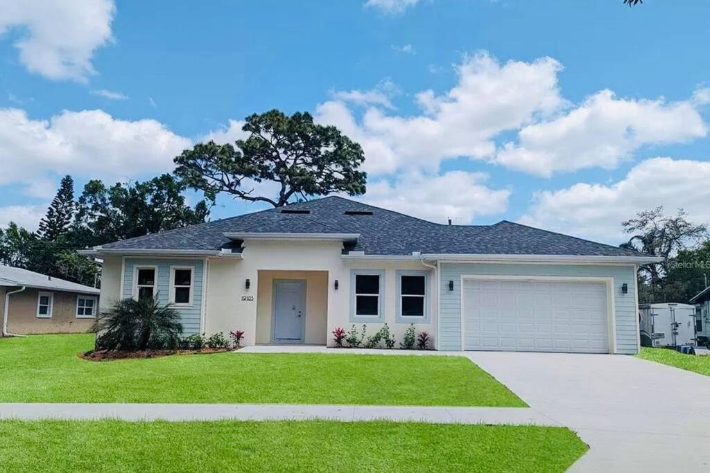 Brand New Tampa Oasis With Private Jacuzzi Retreat Villa Lutz Exterior photo